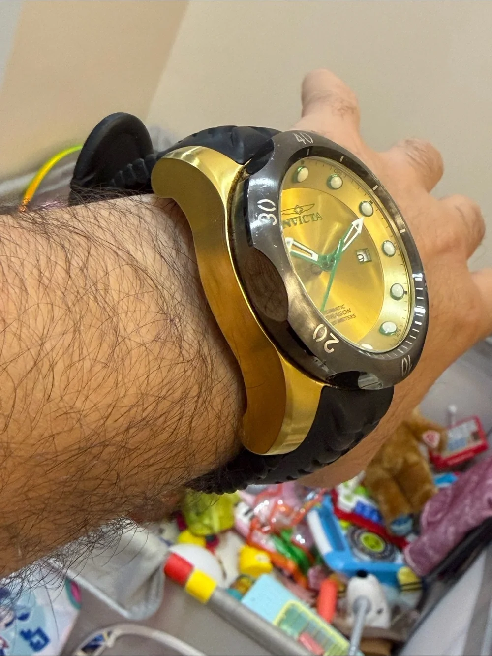Invicta Venom Sea Dragon 19315 Men's Automatic 1000M Gold Dial Black Strap Watch
